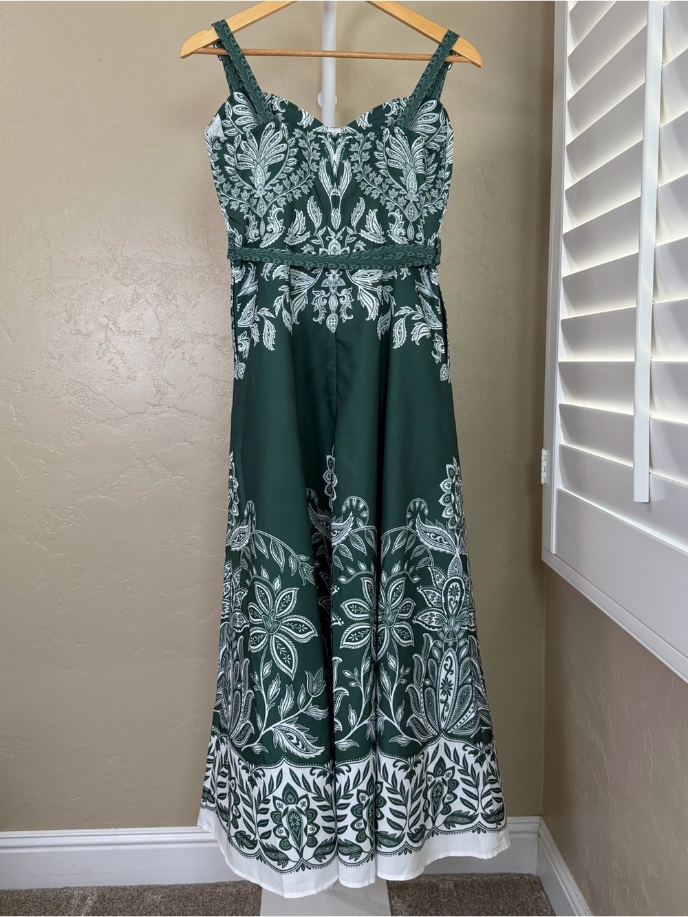 Commense Baroque Floral Print Belted Cami Maxi Dress Forest Green Medium NWT - Picture 9 of 12